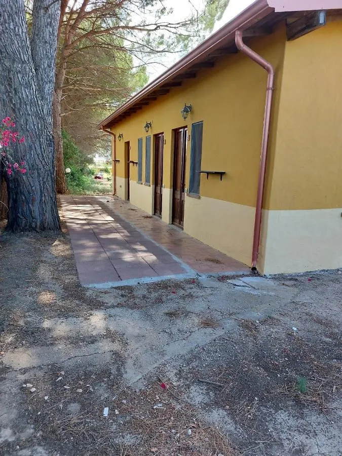 Agriturismo I 13 Pini Di Putzu Anna Maria Giba 0*,  Italy